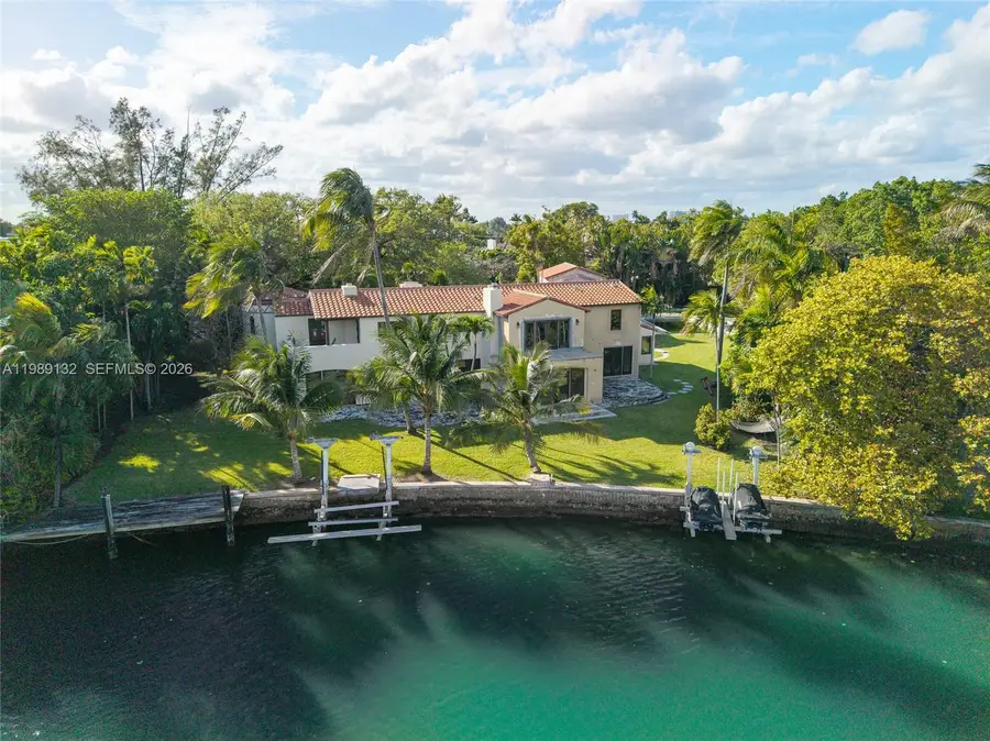 5005 Lakeview Dr, Miami Beach, FL 33140 - #3