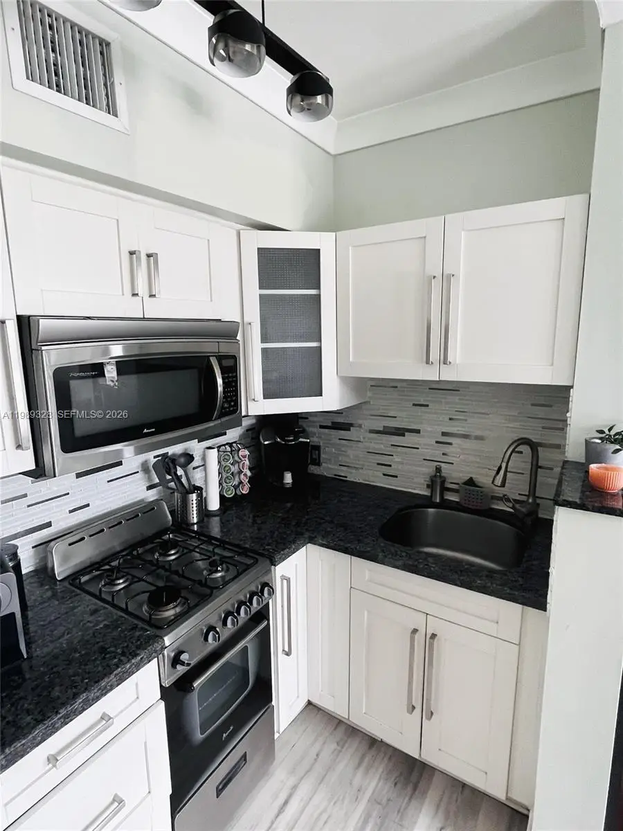 1320 Drexel Ave #301, Miami Beach, FL 33139 - #3