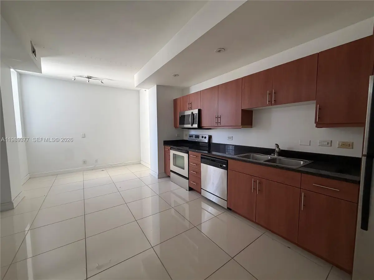 111 E Flagler St #606, Miami, FL 33131 - #1