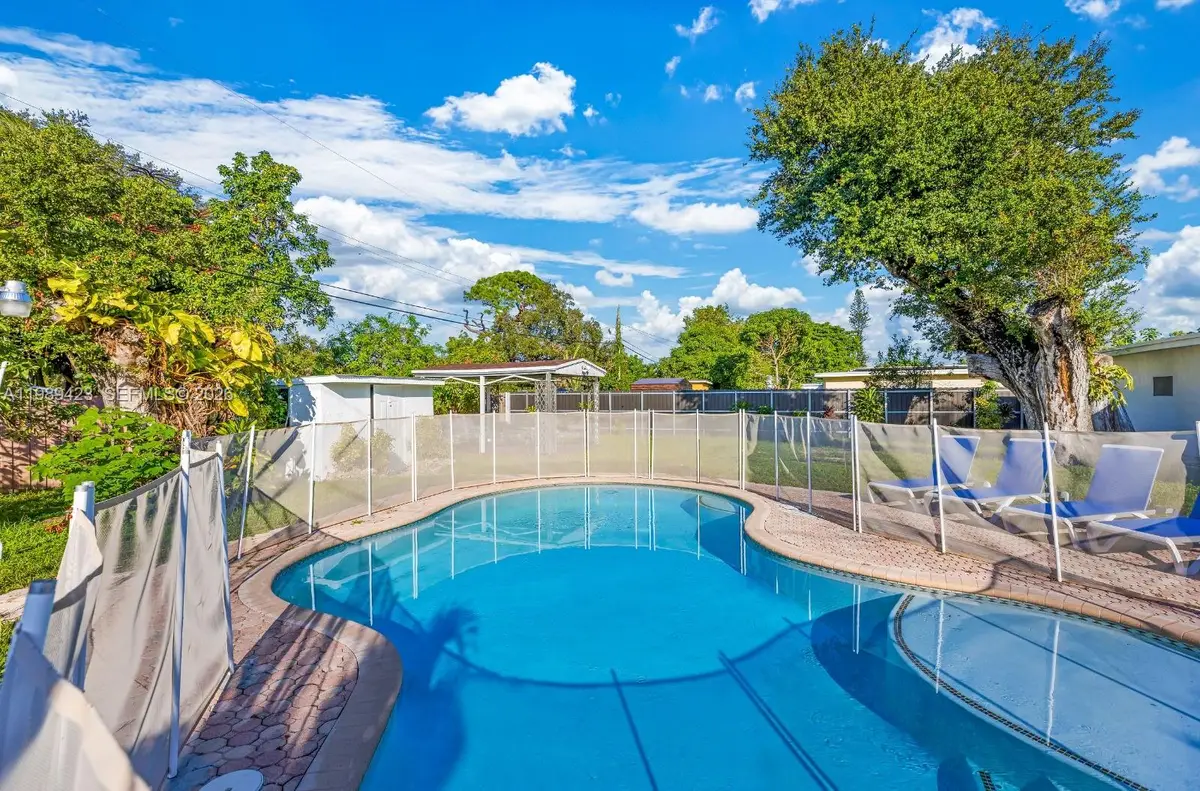 38 Miami Gardens Rd, West Park, FL 33023 - #1