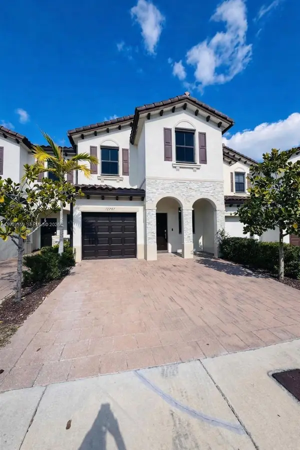 12767 SW 230th Ter, Miami, FL 33170