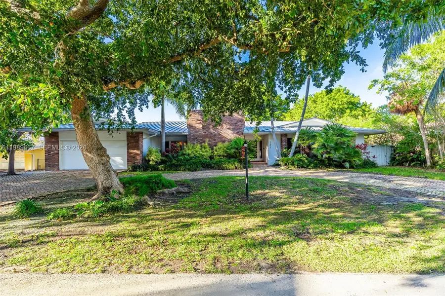 221 Knollwood Dr, Key Biscayne, FL 33149 - #2