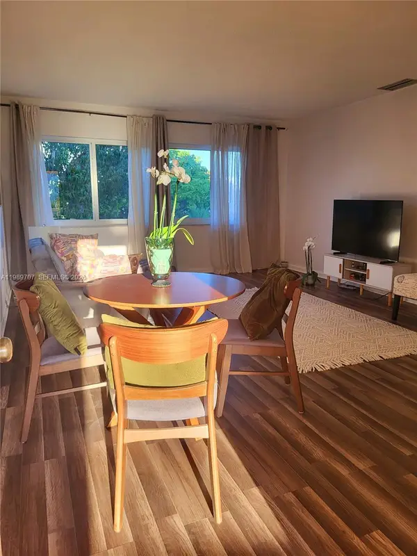 1020 94th St #302, Bay Harbor Islands, FL 33154