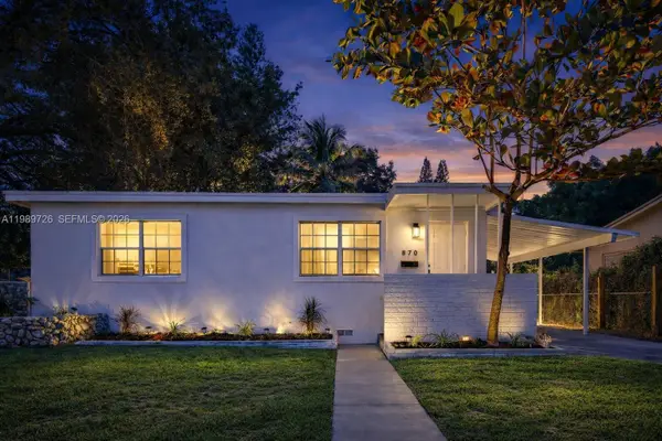 870 NE 144th St, North Miami, FL 33161