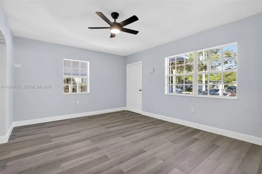 870 NE 144th St, North Miami, FL 33161 - #3