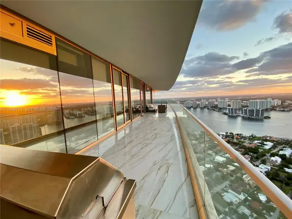 18975 Collins Ave #5105, Sunny Isles Beach, FL 33160