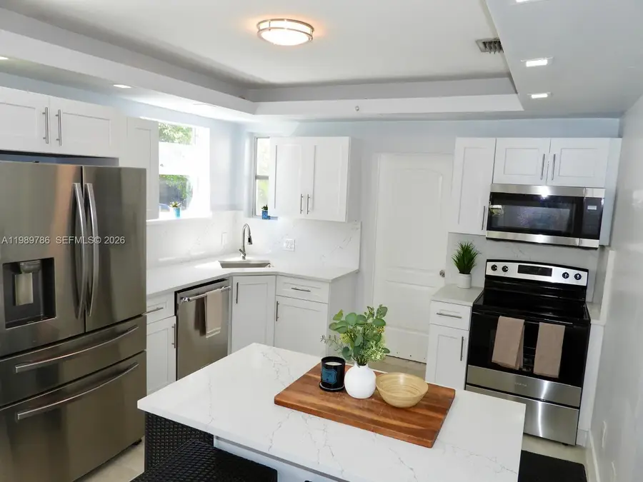 715 Hollywood Blvd, Hollywood, FL 33019 - #3