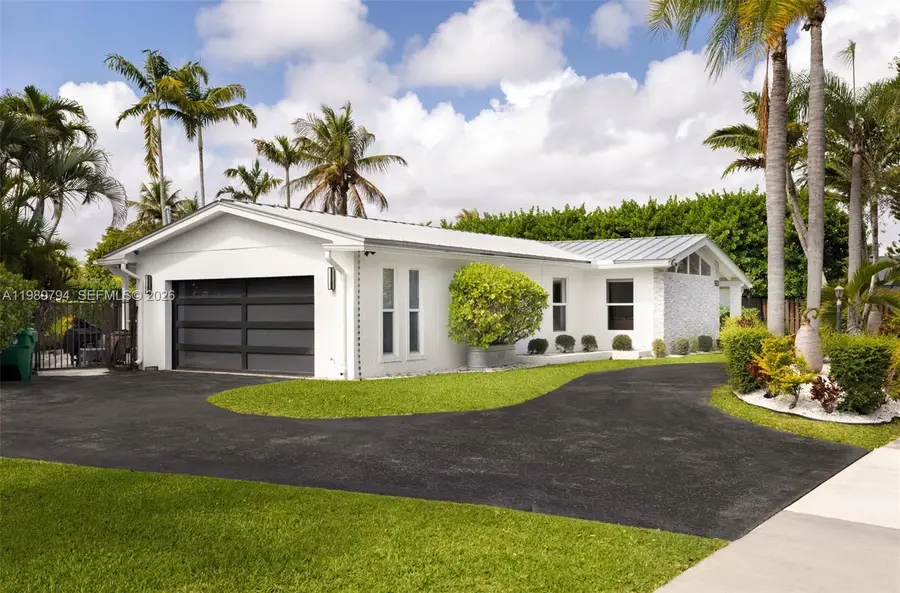 17520 SW 89th Ave, Palmetto Bay, FL 33157 - #2