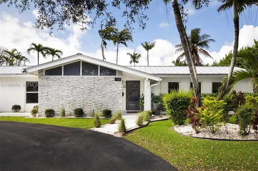 17520 SW 89th Ave, Palmetto Bay, FL 33157 - #3