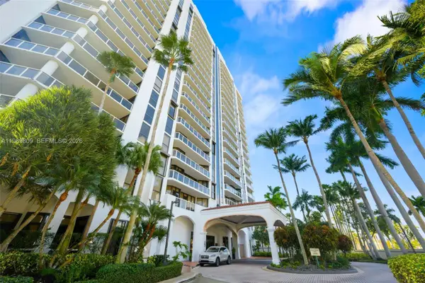 3598 Yacht Club Dr #1204, Aventura, FL 33180
