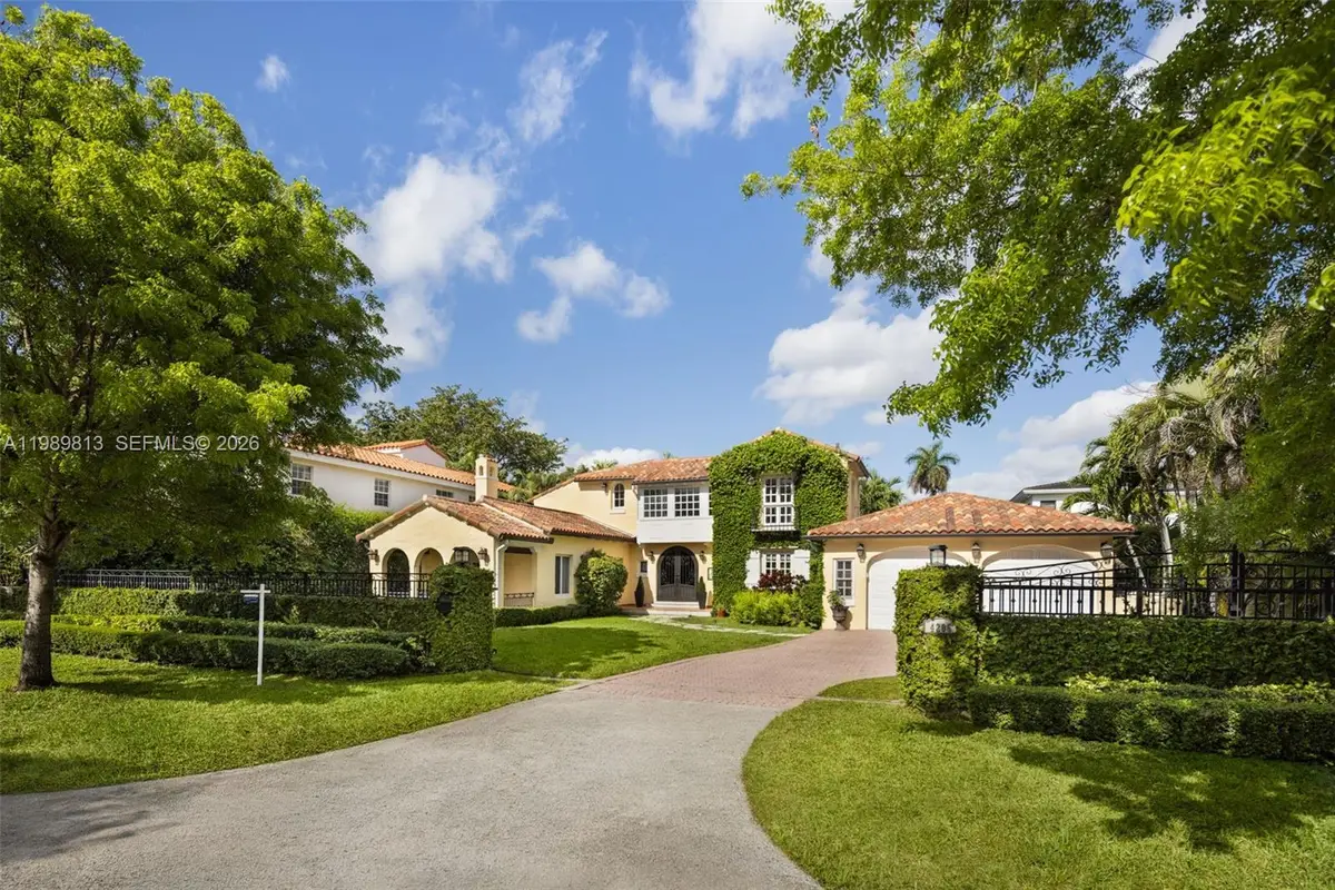 4206 Alhambra Cir, Coral Gables, FL 33146 - #1