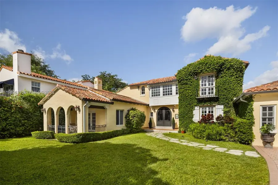 4206 Alhambra Cir, Coral Gables, FL 33146 - #3