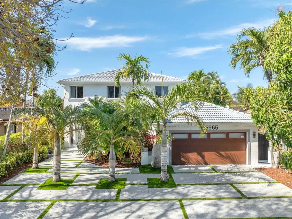 15965 SW 98th St, Miami, FL 33196 - #1
