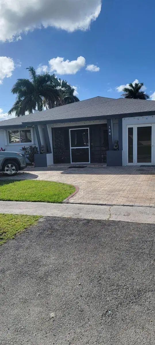 136 SE 2nd Ct, Dania Beach, FL 33004