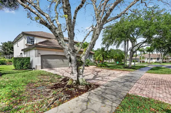 4953 Kensington Cir, Coral Springs, FL 33076
