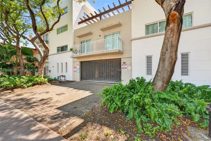 630 85th St #104, Miami Beach, FL 33141 - #2