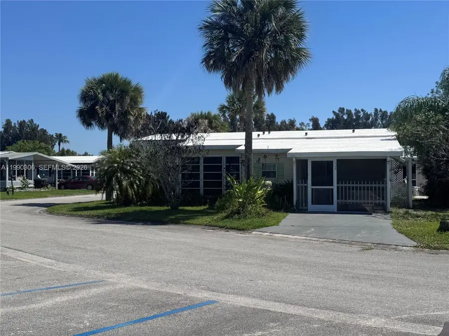 7300 20th St, West Vero Corridor, FL 32966 - #3