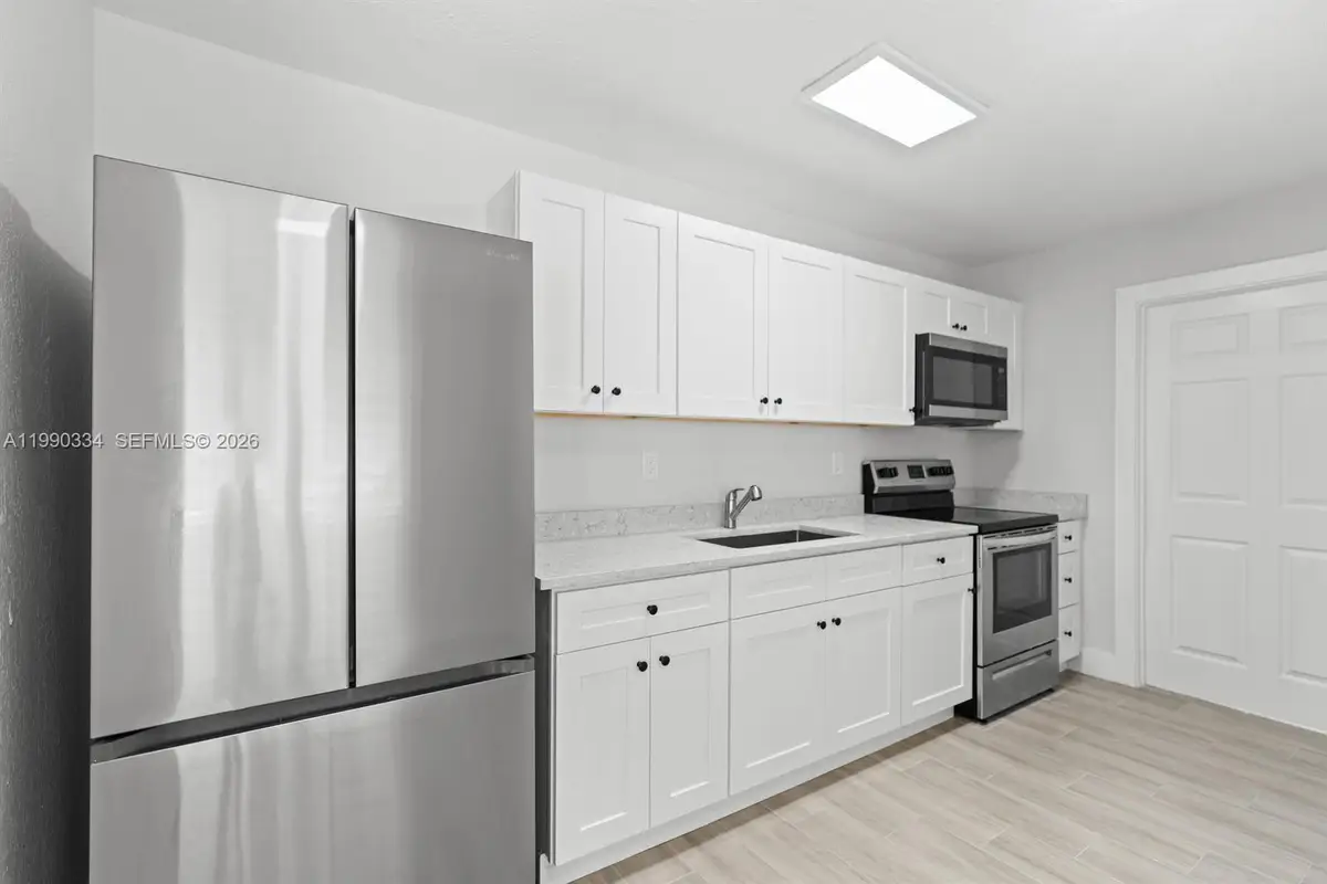 812 32nd St, West Palm Beach, FL 33407 - #1