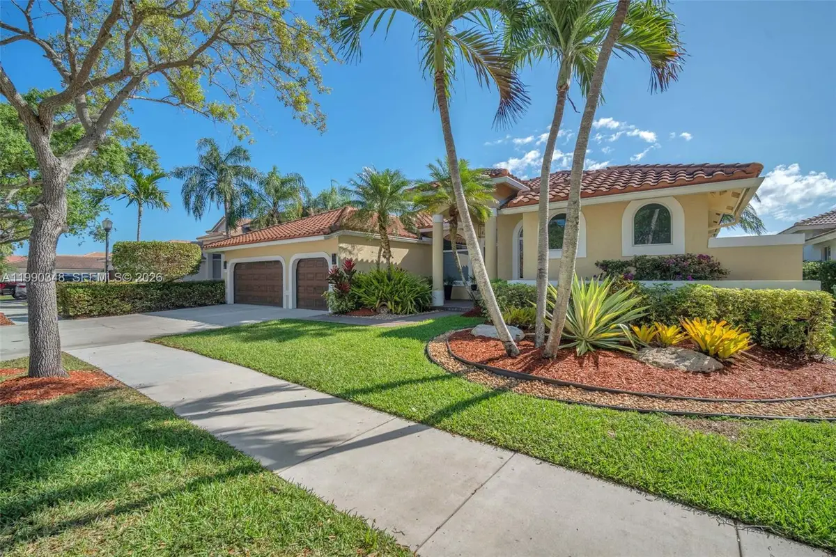 219 Landings Blvd, Weston, FL 33327 - #1
