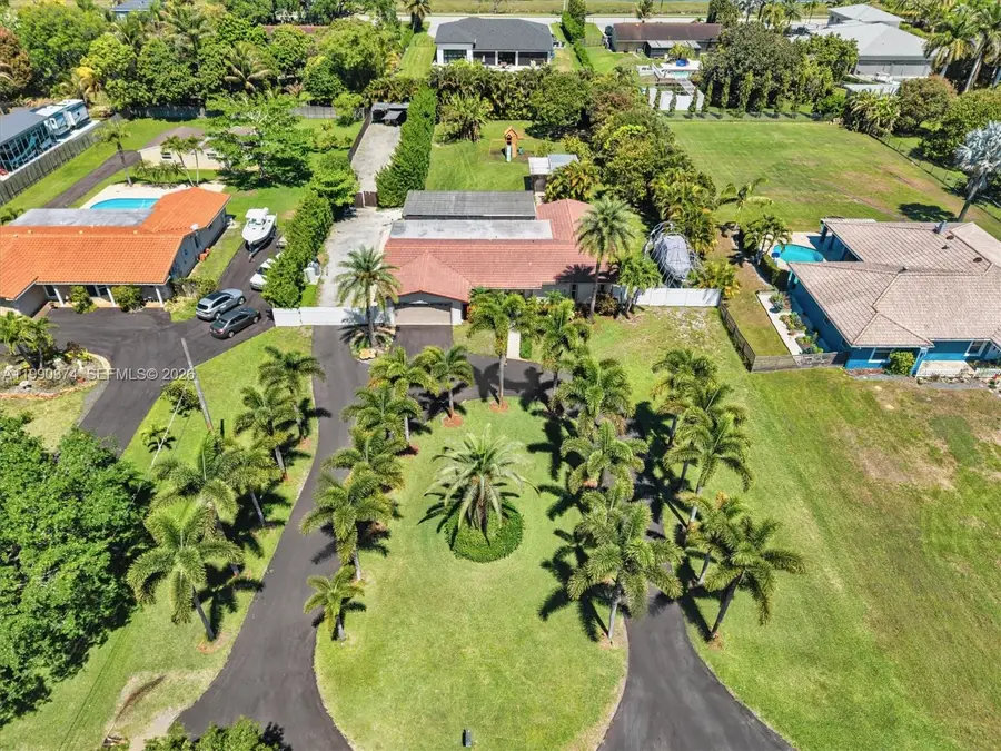 14051 SW 15th Ct, Davie, FL 33325 - #2