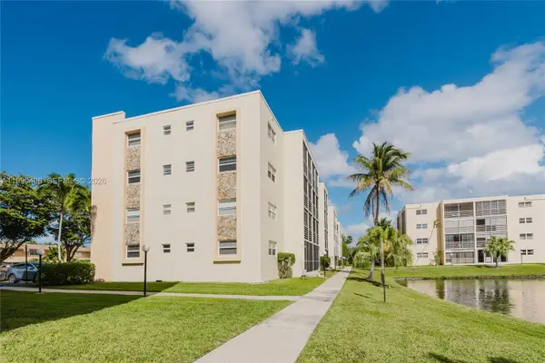 424 SE 10th St #204, Dania Beach, FL 33004