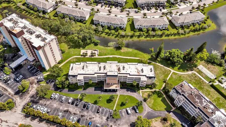 3535 Broken Woods Dr #302, Coral Springs, FL 33065 - #3