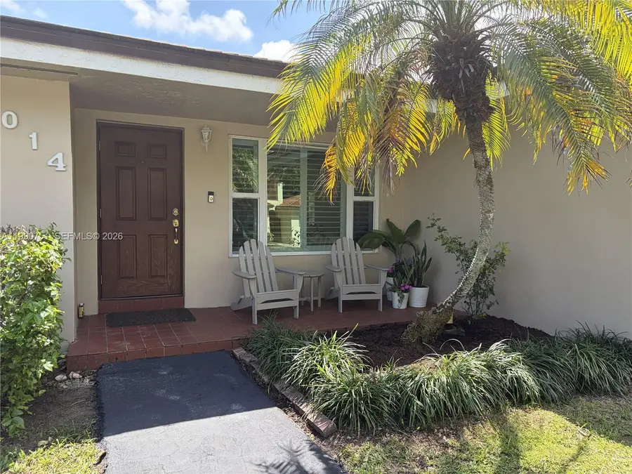 9014 SW 163rd Ter, Palmetto Bay, FL 33157 - #2
