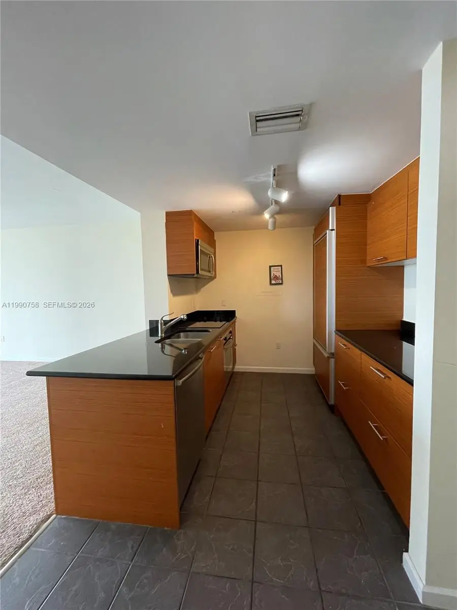 50 Biscayne Blvd #2205, Miami, FL 33132 - #3