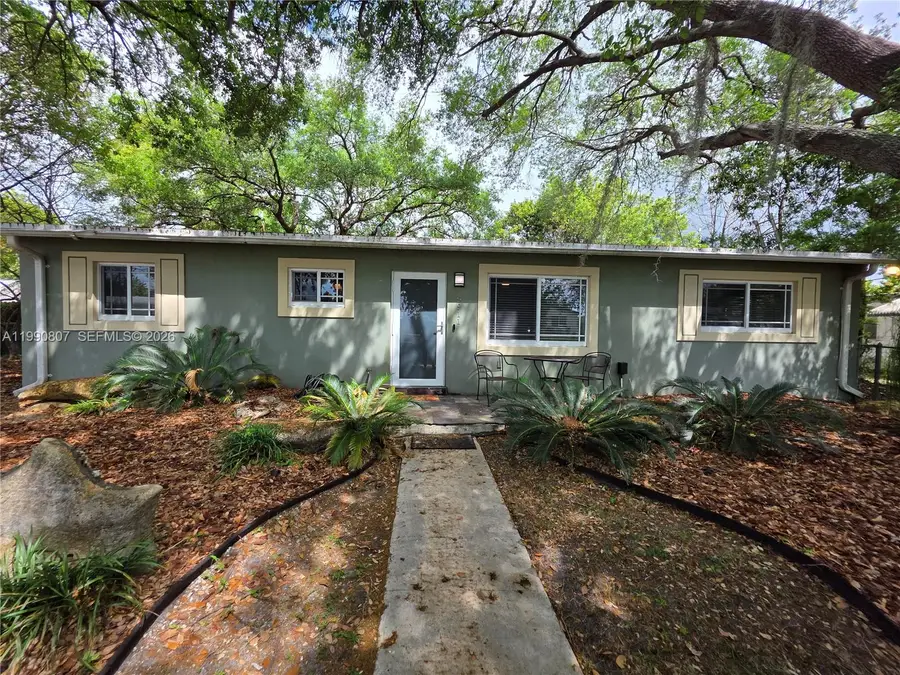 9911 Martinique Dr, Cutler Bay, FL 33189 - #2