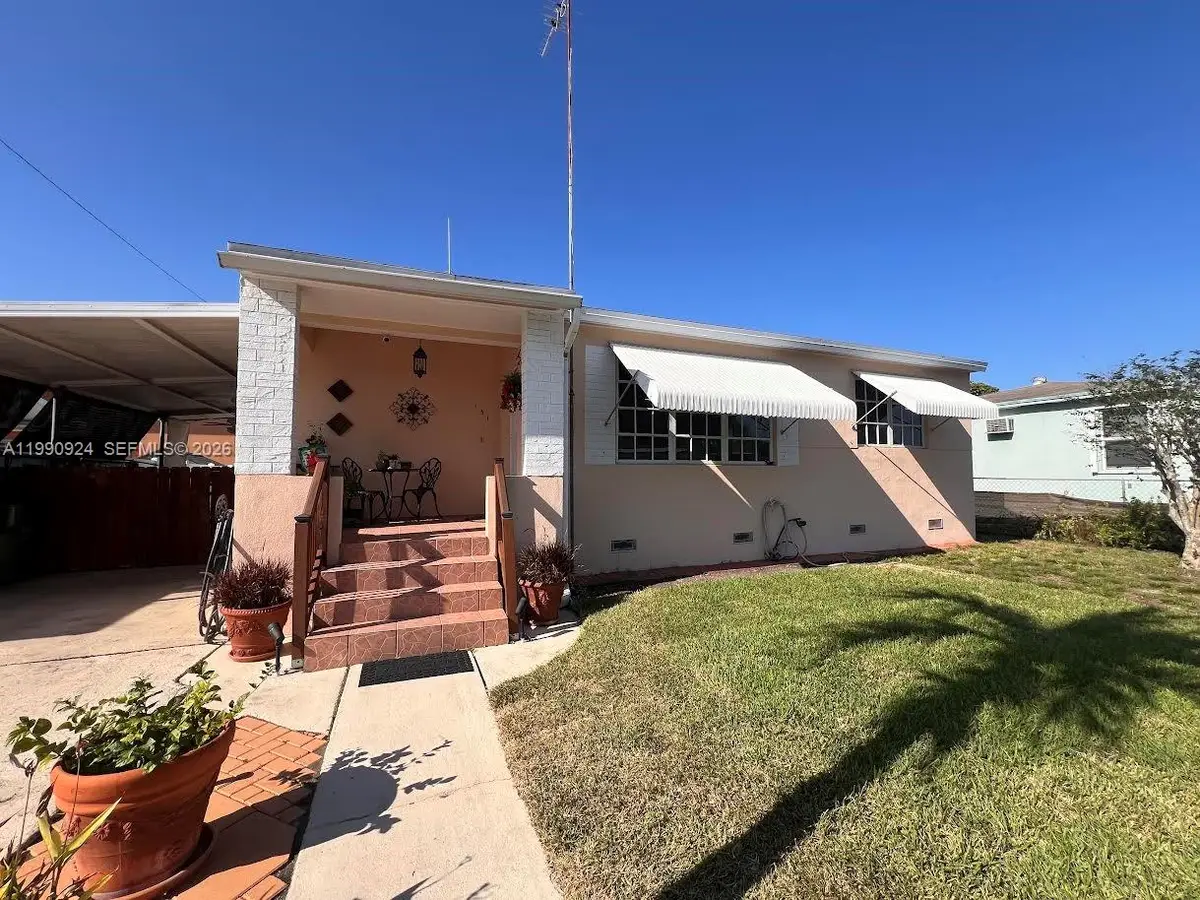 151 W 63rd St, Hialeah, FL 33012 - #1