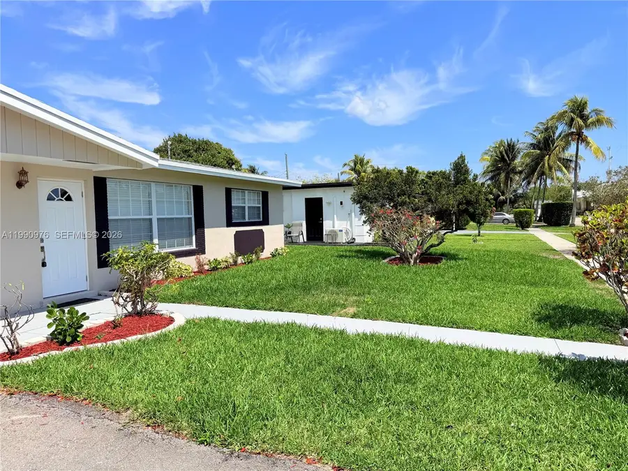 4731 NW 11th St, Lauderhill, FL 33313 - #3