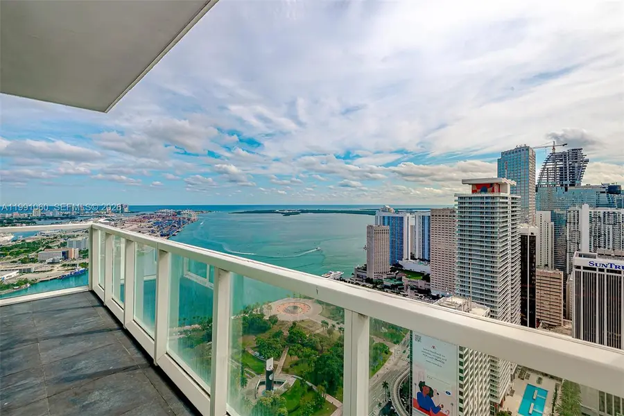 244 Biscayne Blvd #UPH-4907, Miami, FL 33132 - #3