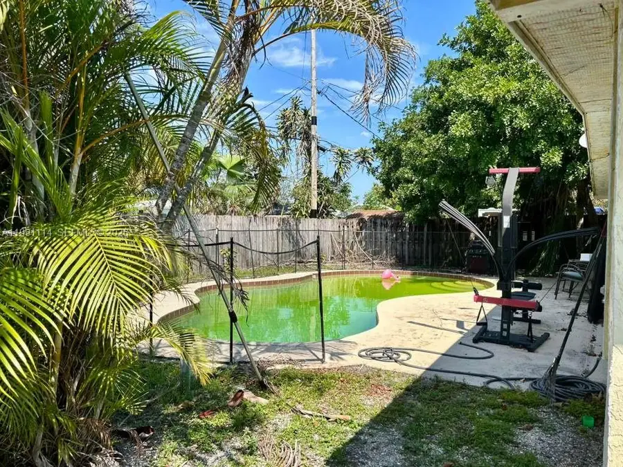 51 Davis Rd, Palm Springs, FL 33461 - #3