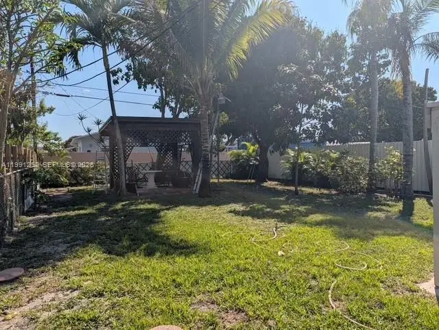 648 E 40th St, Hialeah, FL 33013 - #3