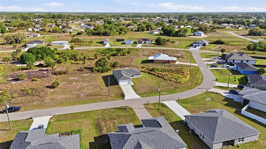 3110 Kapok Cir, Labelle, FL 33935 - #3