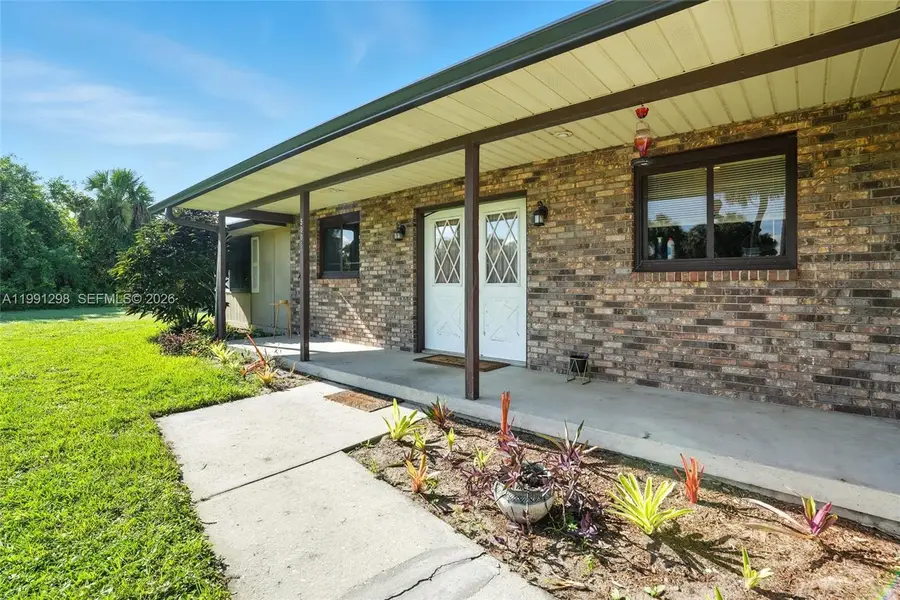 5006 Pike Ln, Labelle, FL 33935 - #3