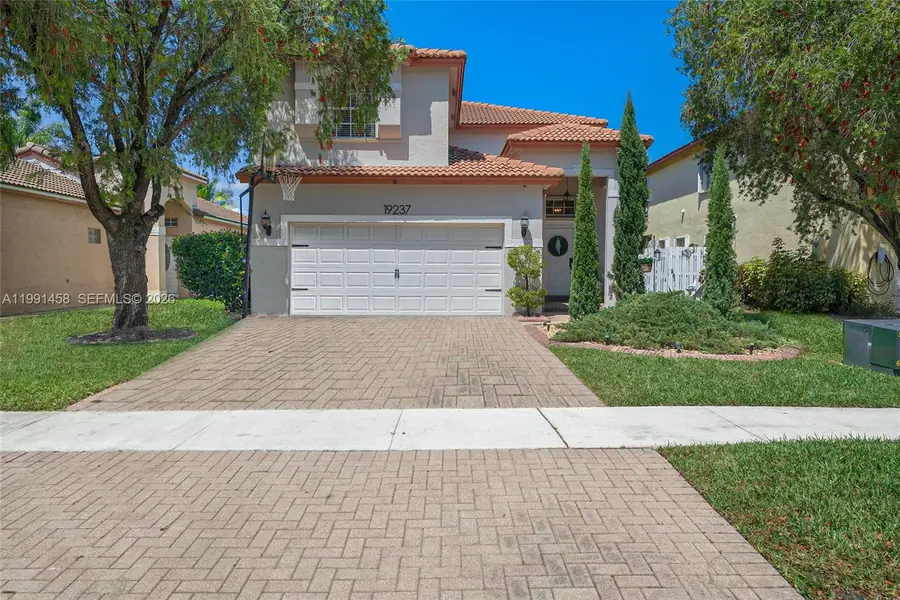 19237 NW 13th St, Pembroke Pines, FL 33029 - #2