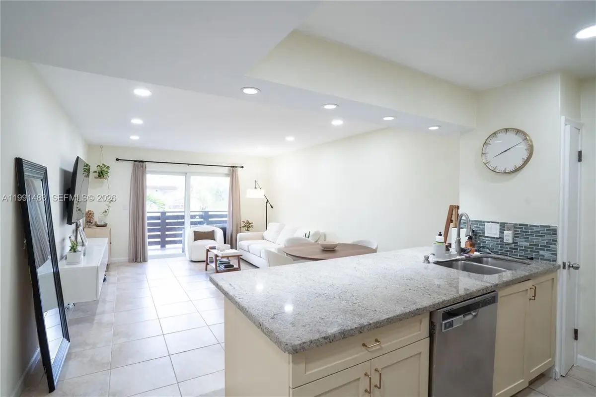 7483 SW 82nd St #A308, Miami, FL 33143 - #1