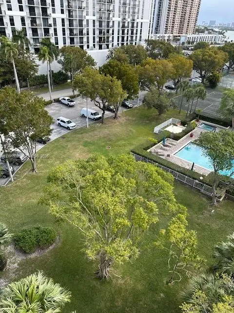 Address Withheld By Seller, Miami, FL 33181 - #3
