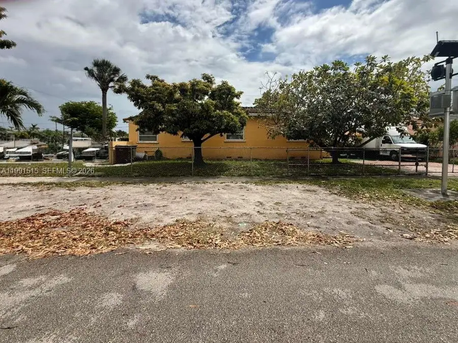 4470 W 1st Ave, Hialeah, FL 33012 - #2