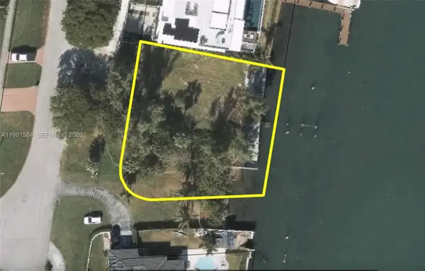 10801 N Bayshore Dr, Miami, FL 33161