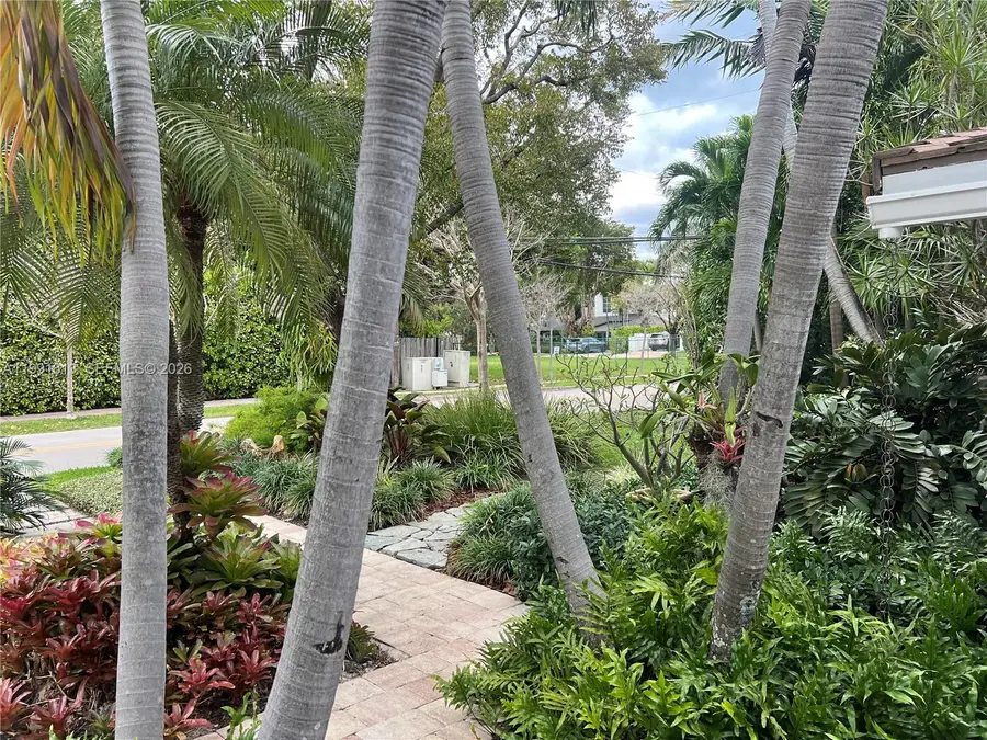 204 Westwood Dr, Key Biscayne, FL 33149 - #2