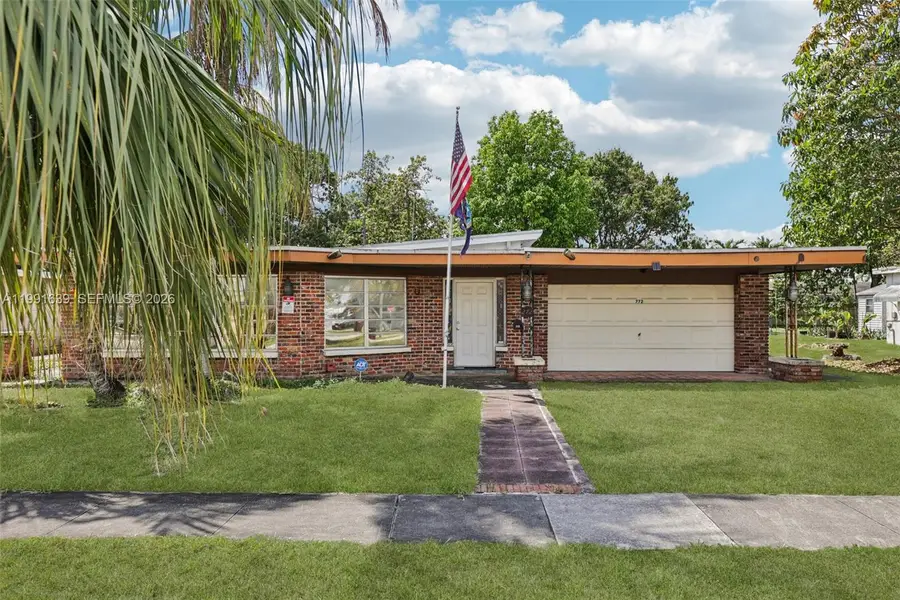 272 W 46th St, Hialeah, FL 33012 - #2