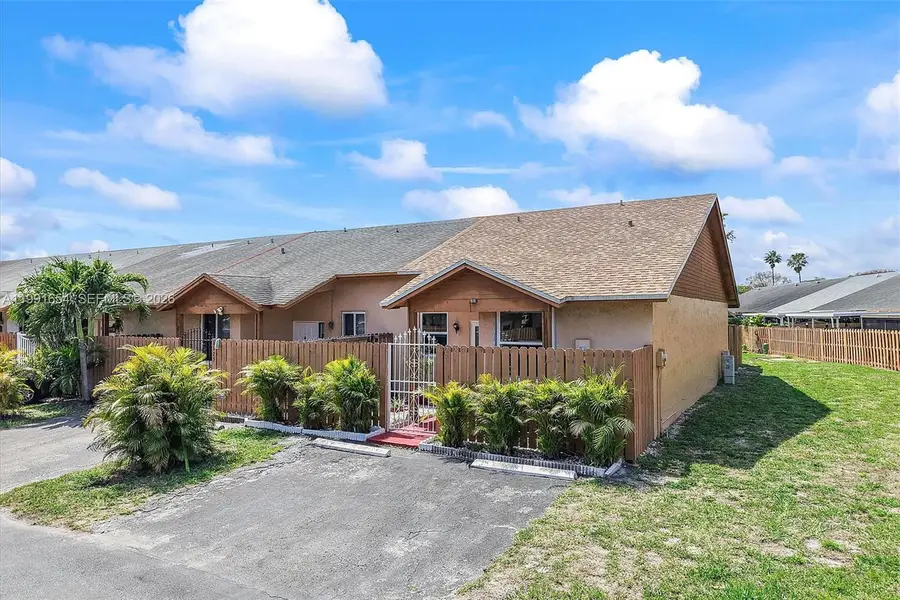 6723 NW 188th Ter, Hialeah, FL 33015 - #2