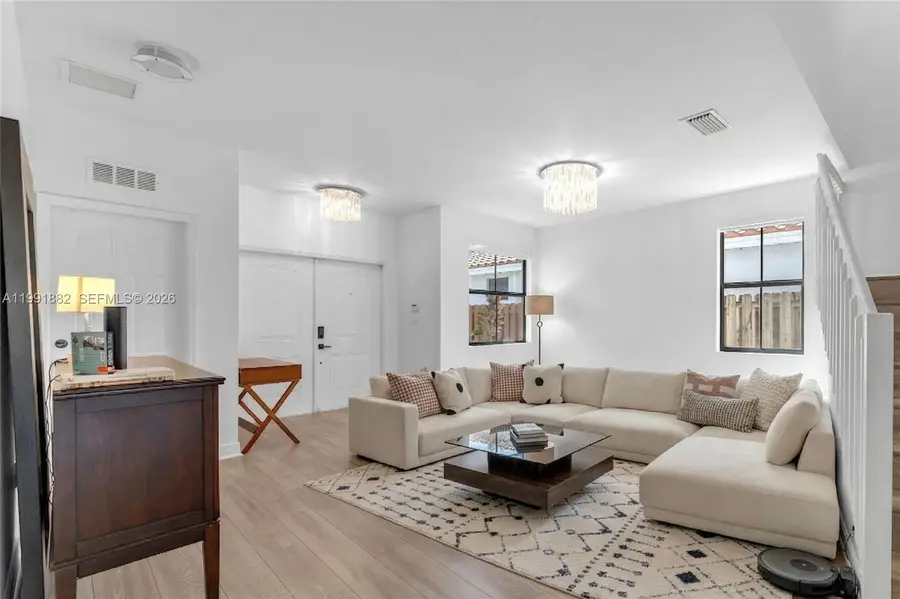 9761 NW 9th St, Miami, FL 33172 - #3