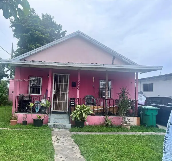 3099 NW 51st St, Miami, FL 33142