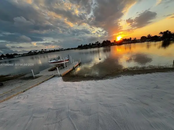 18400 NW 78th Ave, Hialeah, FL 33015