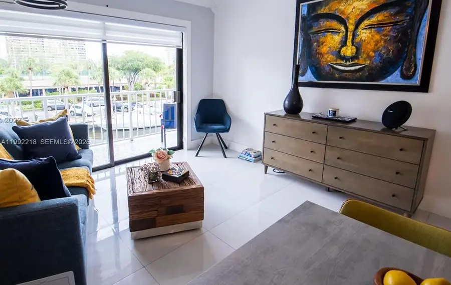 1650 NE 115th St #302, Miami, FL 33181 - #2