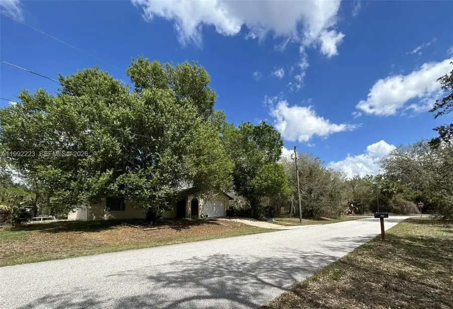 3137 Carlton Avenue, Lake Placid, FL 33852 - #3