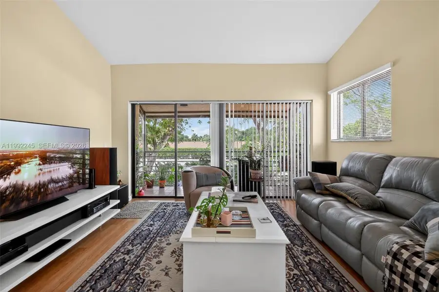 4 Via De Casas Sur #202, Boynton Beach, FL 33426 - #3